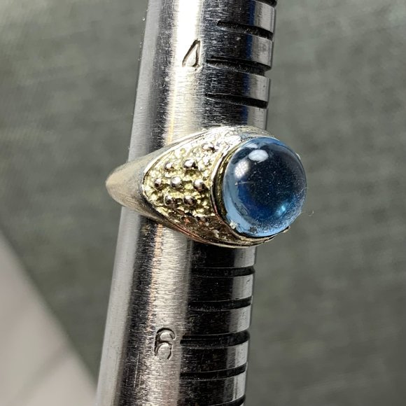 Sterling Blue Topaz Cocktail Ring. Size 5. Preowned. (573) - Picture 5 of 5